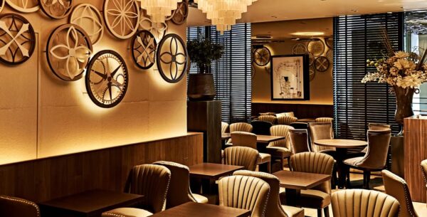 Cafe & Dining ZelkovA／ザ ストリングス 表参道